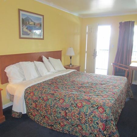Knights Inn Santa Cruz Esterno foto