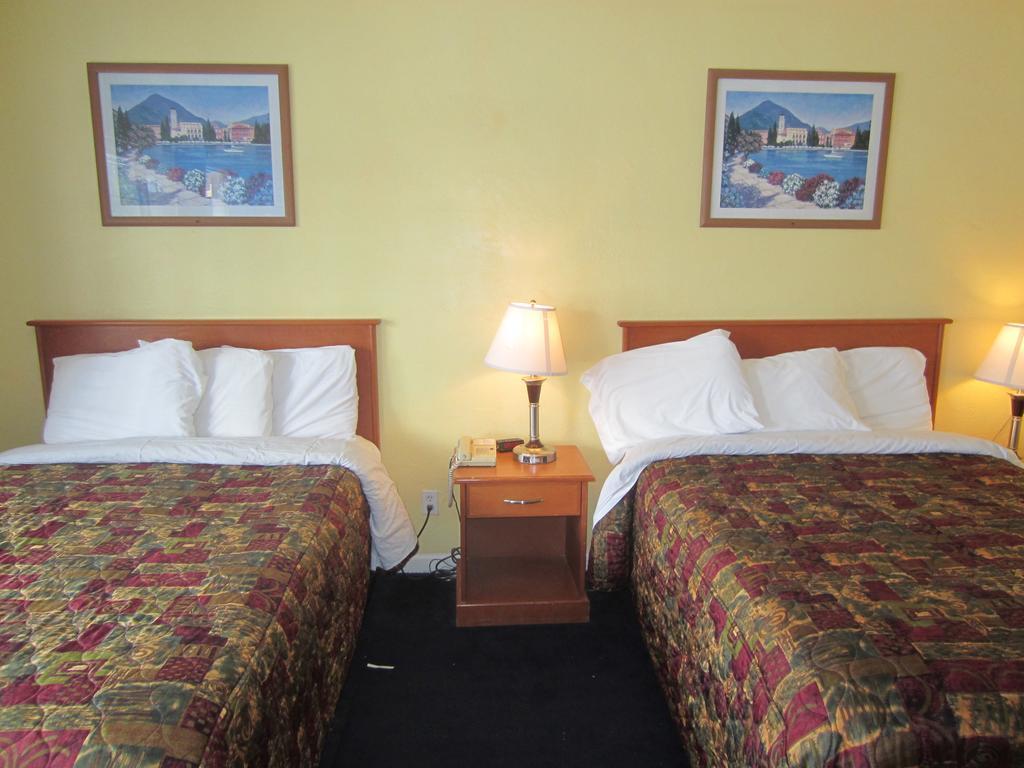 Knights Inn Santa Cruz Esterno foto